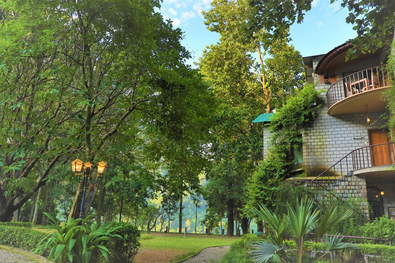 The Den Corbett Resort Chilkiya Range Exterior photo