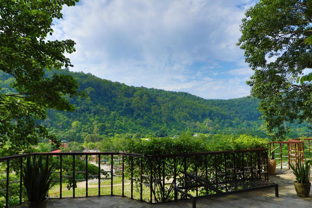 The Den Corbett Resort Chilkiya Range Exterior photo